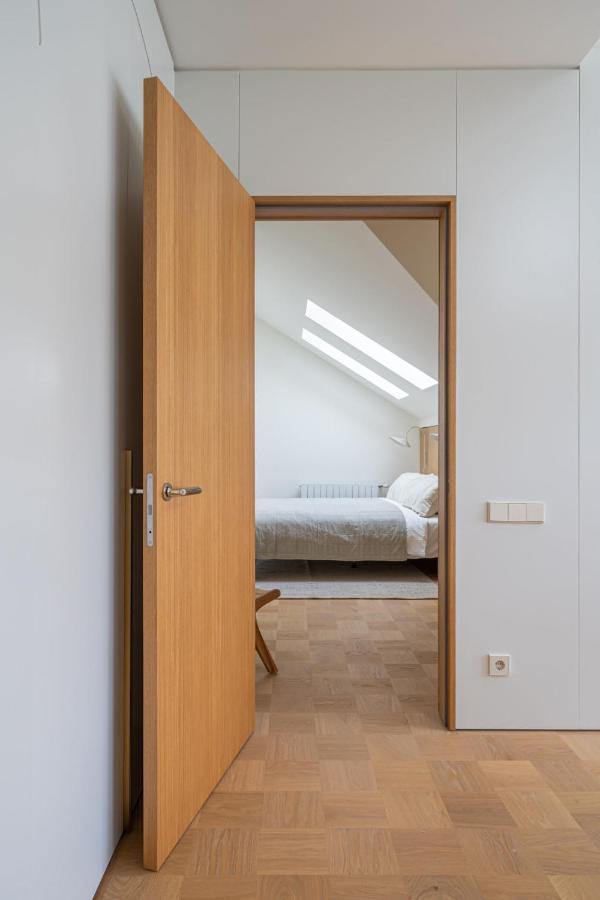 Bright Designer Apartment In City Centre Riga Buitenkant foto